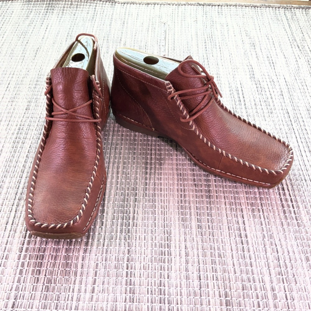 GBX Chukka Boots Mens 9.5M Brown Leather Lace Up Square Toe Rugged Casual